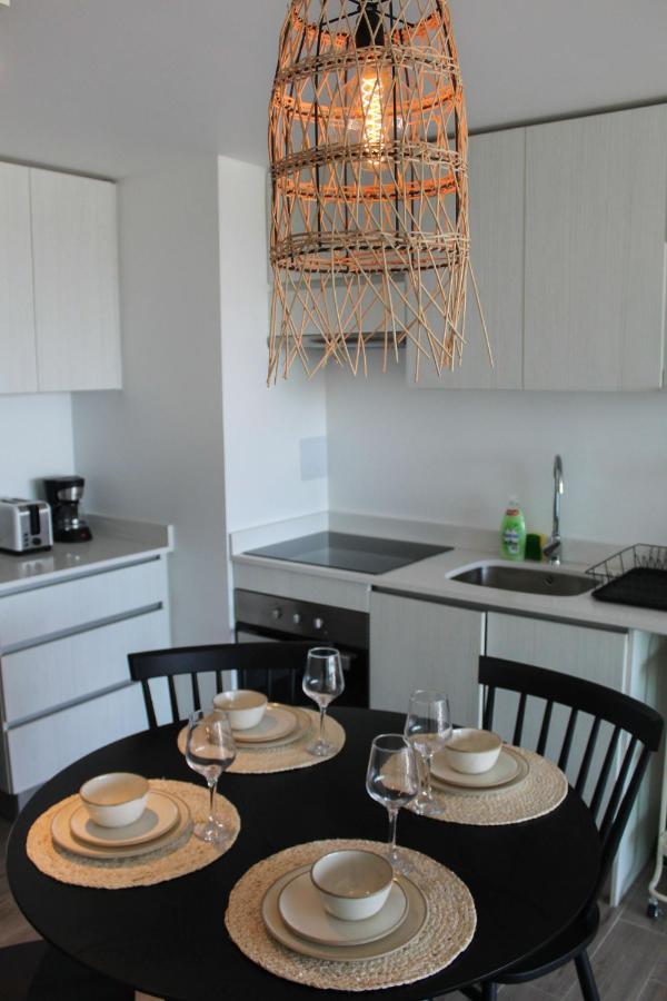 Apartamento De Lujo 2d2b, Estacionamiento Terraza Vista Al Mar Servicio Hom